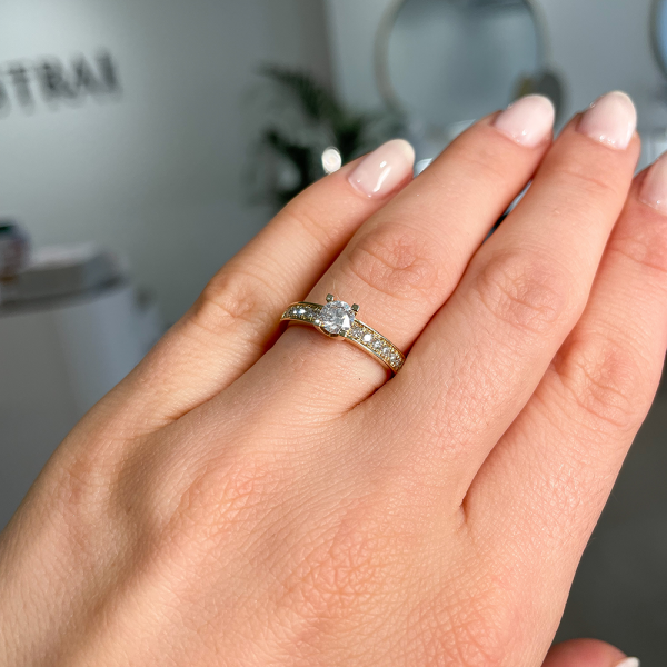 Sužadėtuvių žiedas "Carina" 0,65 ct