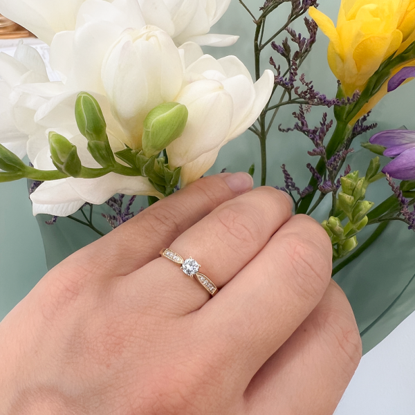 Sužadėtuvių žiedas "Melita" 0,29 ct