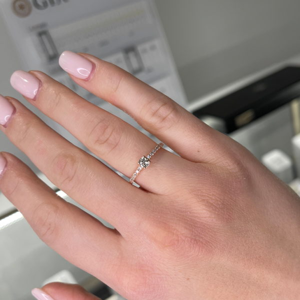 Sužadėtuvių žiedas "Cesarina" 0,34 ct