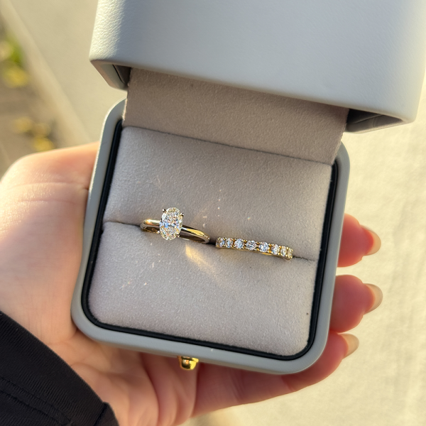 Žiedas „Elara“ su ovaliu LAB-deimantu 1,02 ct