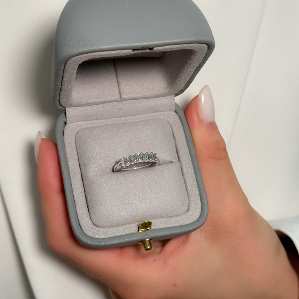 Žiedas su deimantais "River" 0,70 ct