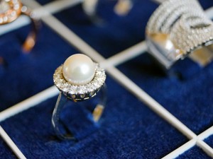 Perlo magija: kaip papuošalai su perlais pasakoja istoriją