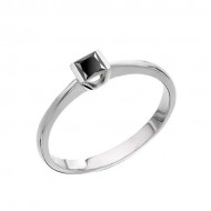 Žiedas su juodu deimantu "Tanaja" 0,30 ct